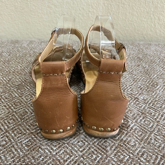 Free People North Shore Clog Tan Leather Strappy Stud Sandals Size 39 Boho EUC - Picture 3 of 9